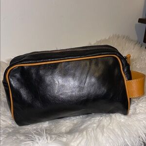 Elegant Black and Tan Toiletry Bag